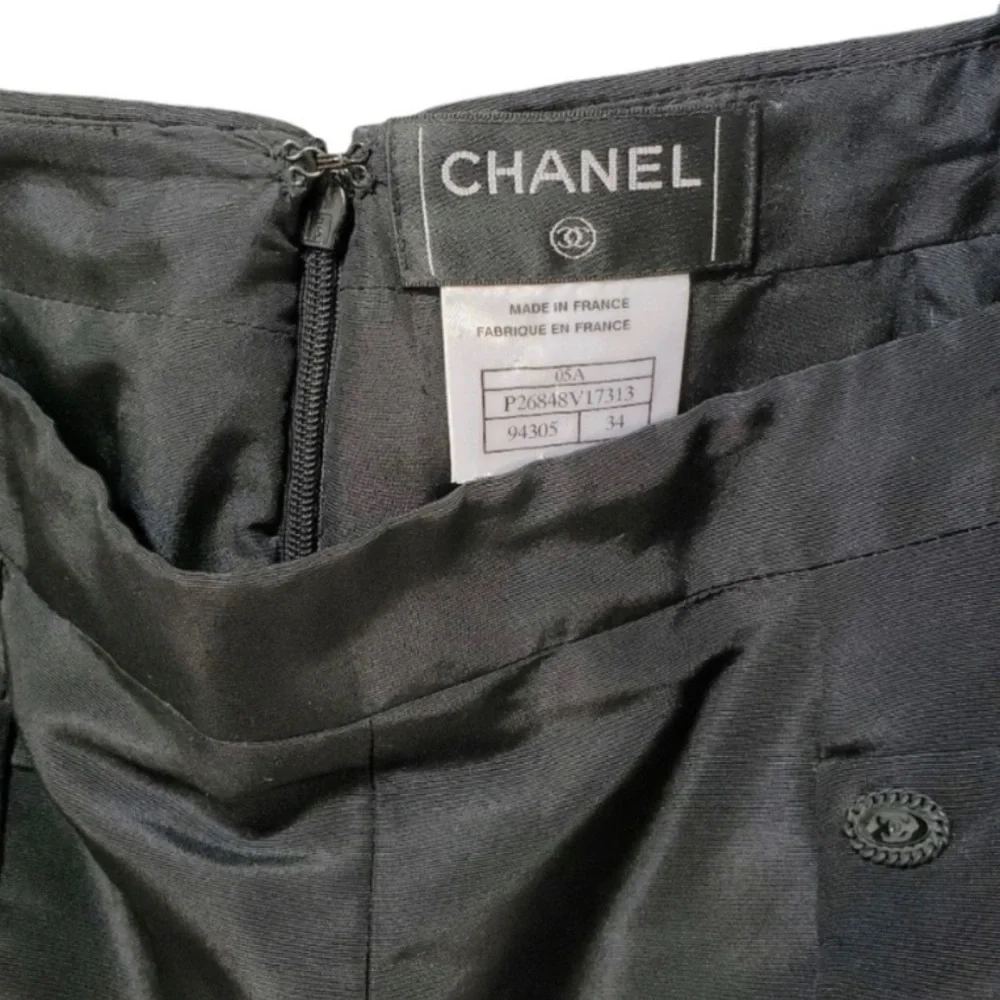 CHANEL elevate your